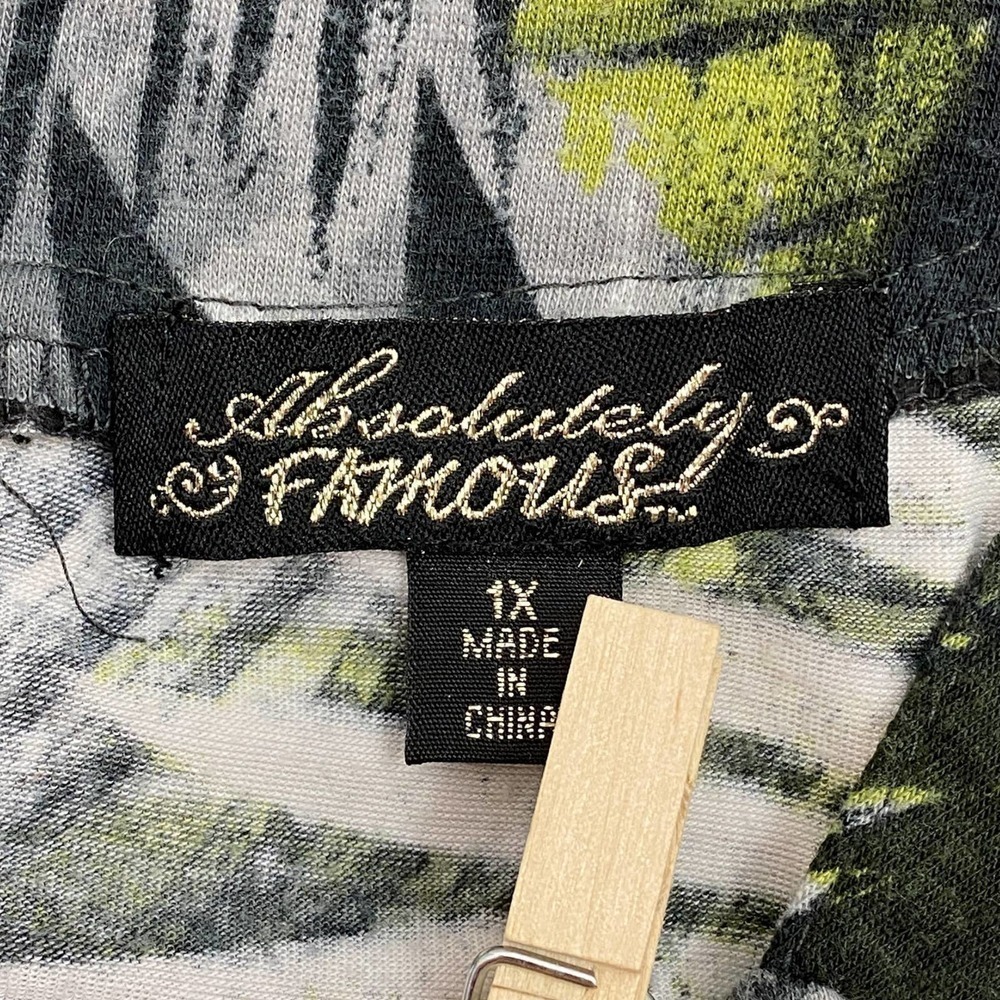 ABSOLUTELY Famous Palm Tree Sharkbite Blouse - Picture 8 of 11